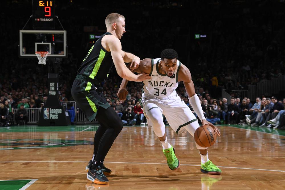 国足球界对 国足球界对