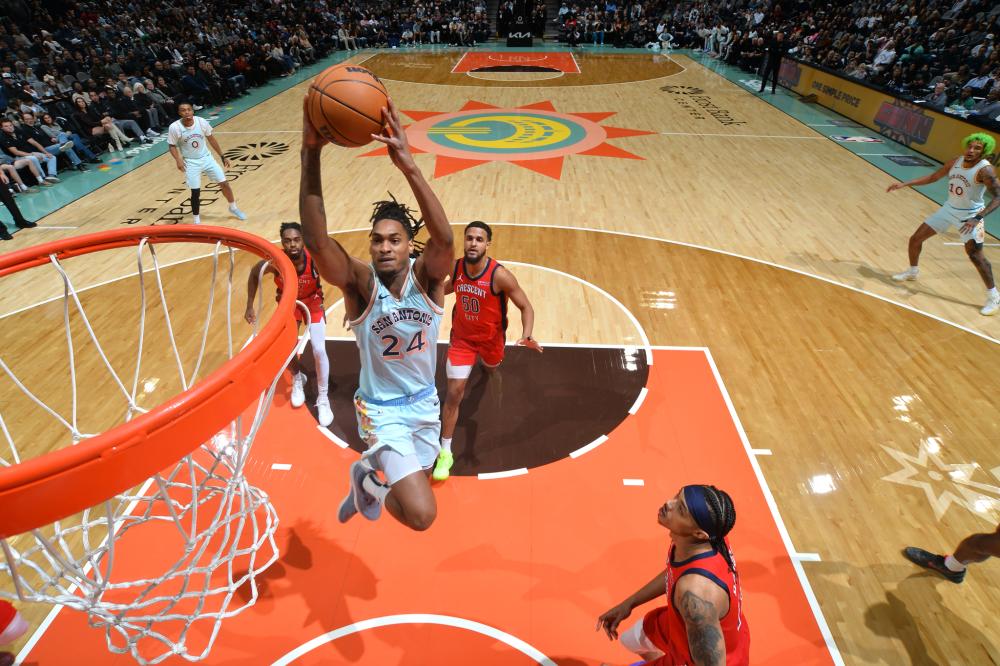 易将一名角 易将一名角